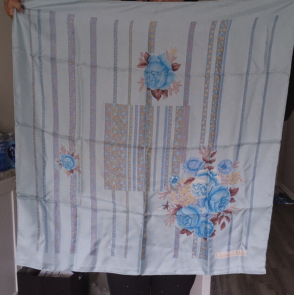 Christian Dior scarf - Picture 6 of 7